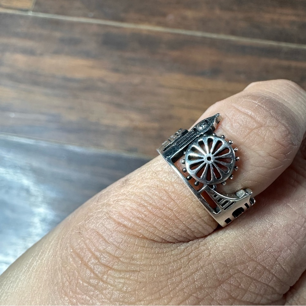 London Skyline Bracelet and Ring Set - Picture 3 of 10